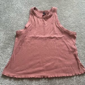 Razor back cropped tank